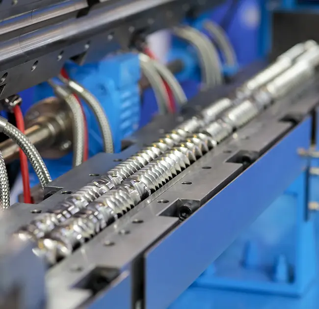 Kahe kruviga vahugranulaatori tööprotsess ja ettevaatusabinõud